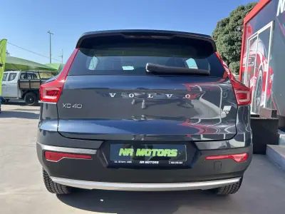 Volvo XC 40 2022 - 27947 EUR, 57500 km - AUTO.MOTO.pt - 57500km - foto 7 de 20