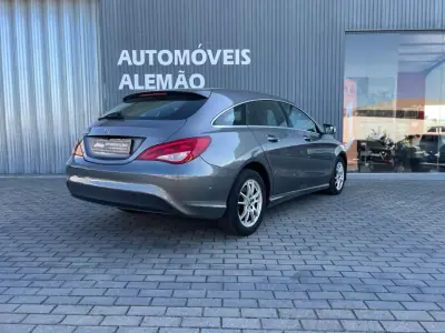 Mercedes-Benz CLA 180 2018 — foto 6 de 17
