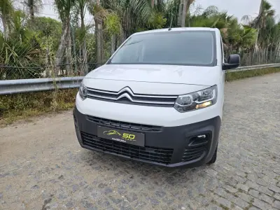 Citroën BERLINGO VAN XL 1.5 BLUE HDI 3 LUGARES 2020 - 9750 EUR, 87000 km - AUTO.MOTO.pt - 87000km - foto 2 de 8