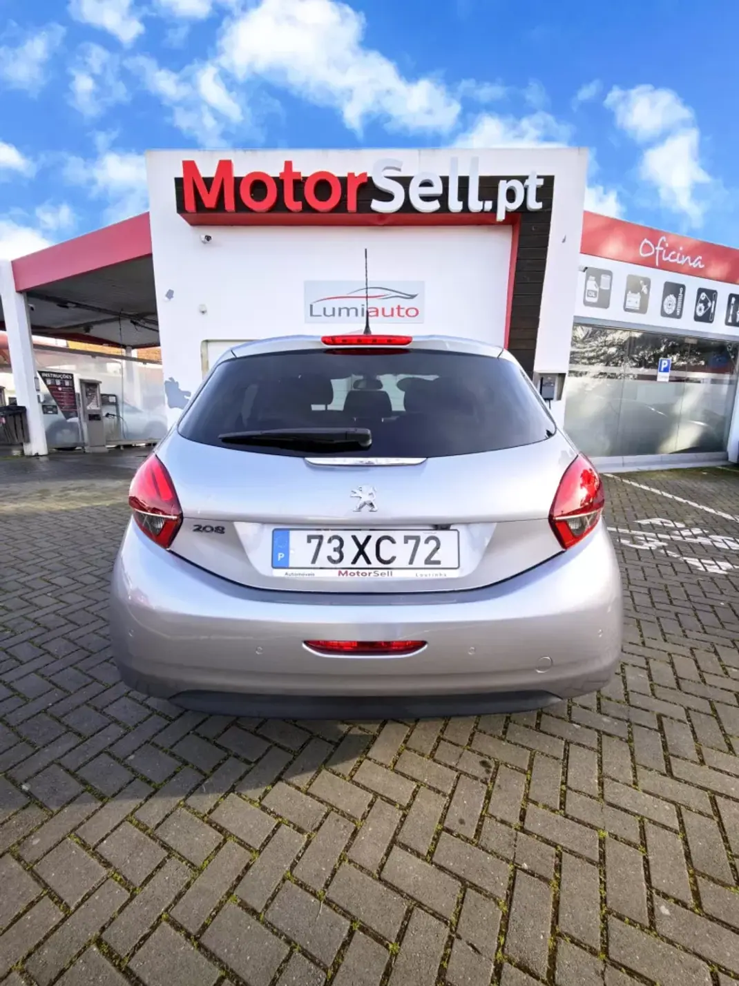 Peugeot 208 2019 - 11600 EUR, 104000 km - AUTO.MOTO.pt - 104000km - foto 9 de 9