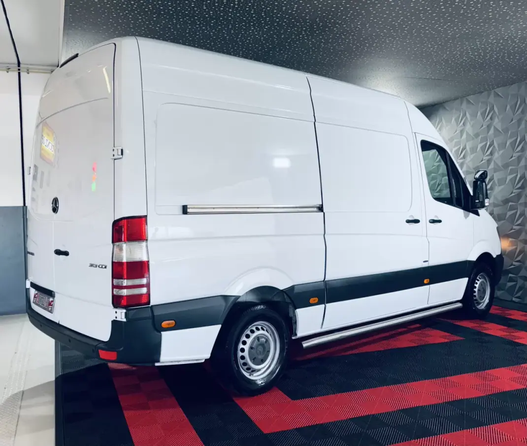 Mercedes-Benz Sprinter 2015 - 15990 EUR, 231751 km - 231751km - foto 5 de 32