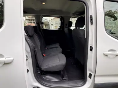 Peugeot Rifter 2019 - 18750 EUR, 92579 km - AUTO.MOTO.pt - 92579km - foto 22 de 22