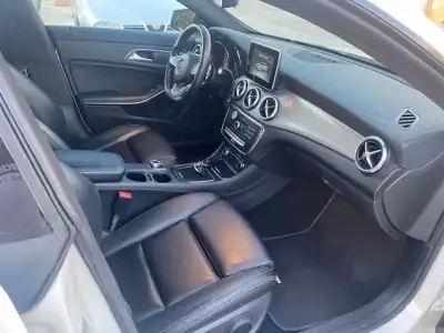 Mercedes-Benz CLA 200 2017 - 22990 EUR, 145650 km - AUTO.MOTO.pt - 145650km - foto 11 de 20