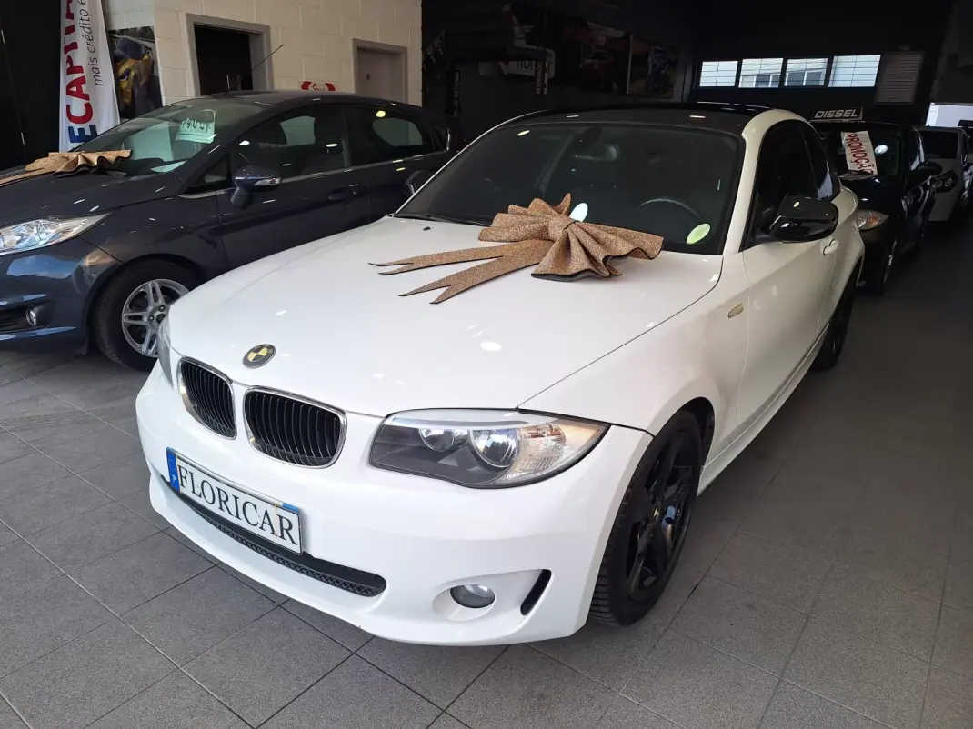 BMW 118 2011 - 11900 EUR, 243000 km - 243000km - foto 2 de 22