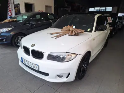 BMW 118 2011 - 11900 EUR, 243000 km - AUTO.MOTO.pt - 243000km - foto 2 de 22