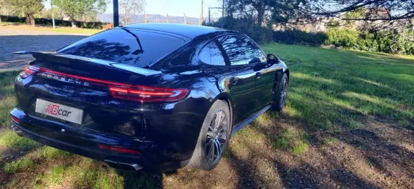 Porsche Panamera 2017 - 76490 EUR, 62500 km - AUTO.MOTO.pt - 62500km - foto 12 de 49
