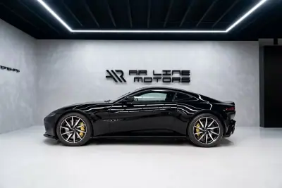 Aston Martin V8 Vantage Coupe 2019 - 144950 EUR, 31000 km - 31000km - foto 15 de 45