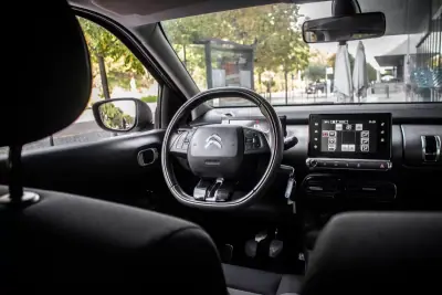 Citroën C4 Cactus 2016 - 10550 EUR, 98640 km - AUTO.MOTO.pt - 98640km - foto 30 de 42