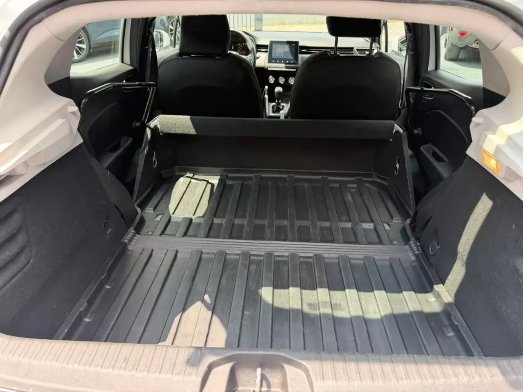 Renault Clio 2019 - 12300 EUR, 144000 km - 144000km - foto 11 de 11