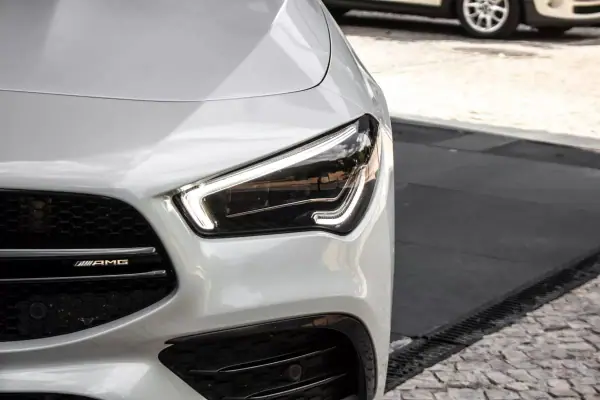 Mercedes-Benz CLA 35 AMG 2022 - 41990 EUR, 111659 km - AUTO.MOTO.pt - 111659km - foto 8 de 49