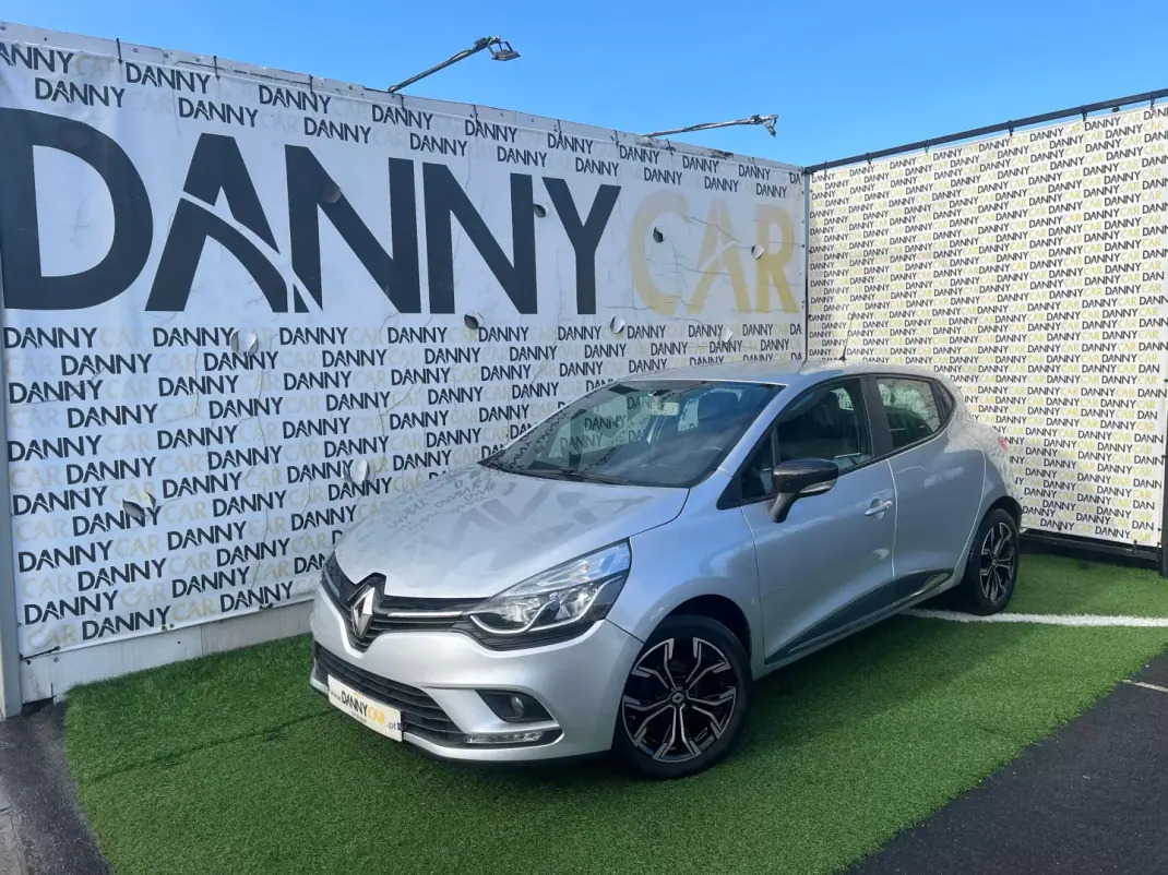 Renault Clio 2017 - 11900 EUR, 140000 km - AUTO.MOTO.pt - 140000km - foto 1 de 13