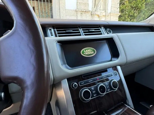 Land Rover Range Rover 2017 - 74480 EUR, 73870 km - AUTO.MOTO.pt - 73870km - foto 21 de 50