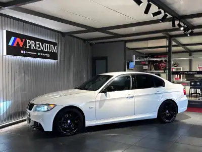 BMW 318 2011 - 15990 EUR, 230500 km - AUTO.MOTO.pt - 230500km - foto 17 de 38