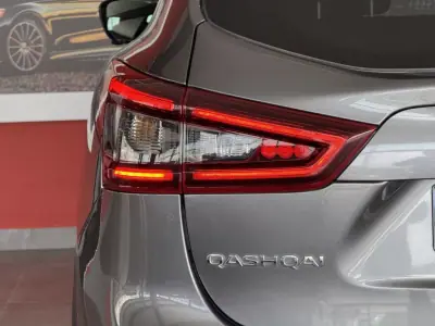Nissan Qashqai 2020 - 23500 EUR, 99546 km - AUTO.MOTO.pt - 99546km - foto 6 de 19