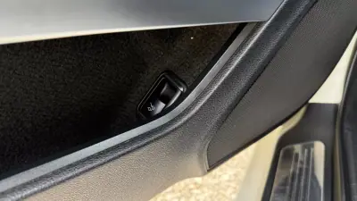 Mercedes-Benz E 250 2010 - 18500 EUR, 0 km - AUTO.MOTO.pt - foto 16 de 56