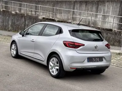 Renault Clio 2019 - 13500 EUR, 80000 km - AUTO.MOTO.pt - 80000km - foto 4 de 22