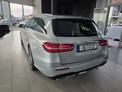 Mercedes-Benz E 220 2017 - 25900 EUR, 118393 km - foto 4 de 29