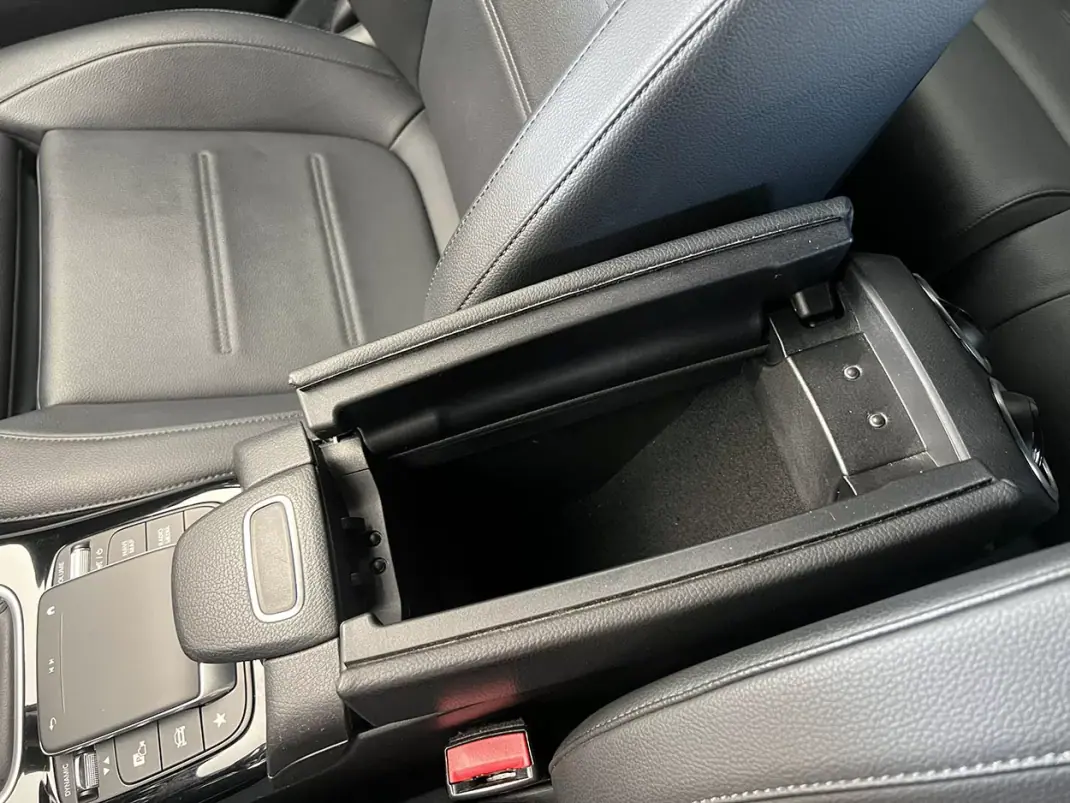 Mercedes-Benz CLA 180 2020 - 24800 EUR, 113371 km - 113371km - foto 17 de 25