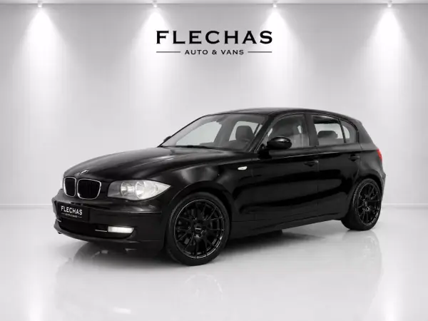 BMW 120 2008 - 6900 EUR, 268000 km - AUTO.MOTO.pt - 268000km - foto 4 de 6