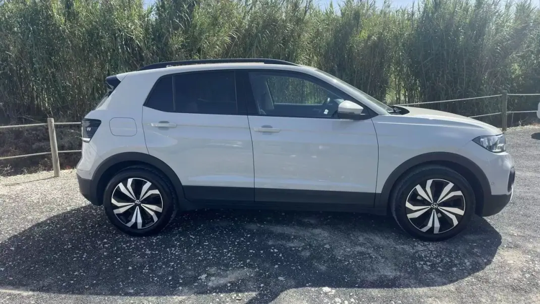 Volkswagen T-Cross 2022 - 16490 EUR, 95000 km - AUTO.MOTO.pt - 95000km - foto 4 de 22