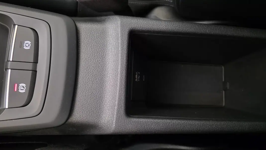 Audi Q2 2018 - 22500 EUR, 149812 km - AUTO.MOTO.pt - 149812km - foto 56 de 69