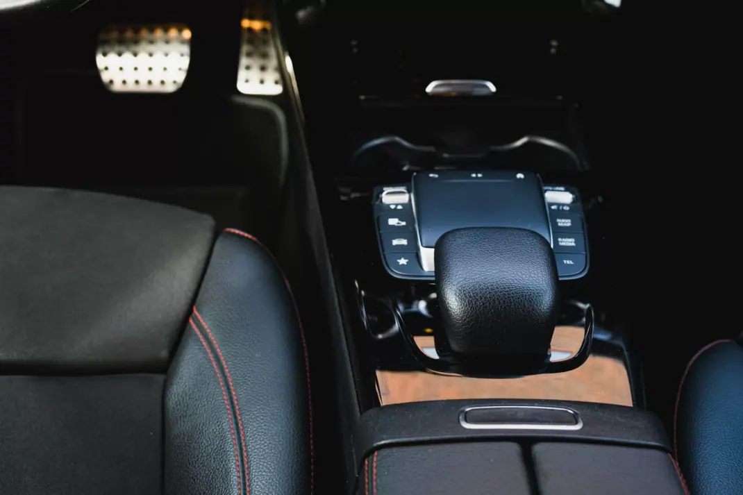 Mercedes-Benz A 180 2021 - 29900 EUR, 95000 km - AUTO.MOTO.pt - 95000km - foto 20 de 26