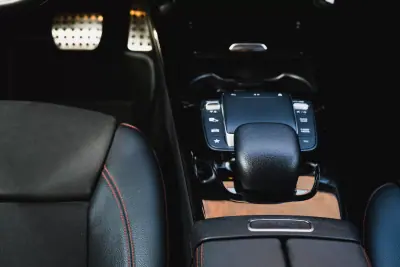 Mercedes-Benz A 180 2021 - 29900 EUR, 95000 km - AUTO.MOTO.pt - 95000km - foto 20 de 26