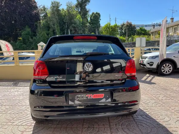 Volkswagen Polo 2012 - 8900 EUR, 188133 km - AUTO.MOTO.pt - 188133km - foto 9 de 28
