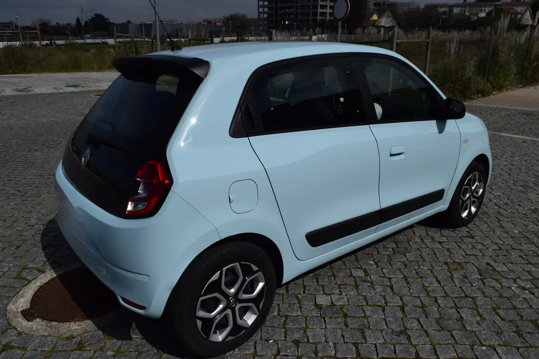 Renault Twingo 2024 - 13000 EUR, 28000 km - AUTO.MOTO.pt - 28000km - foto 6 de 12