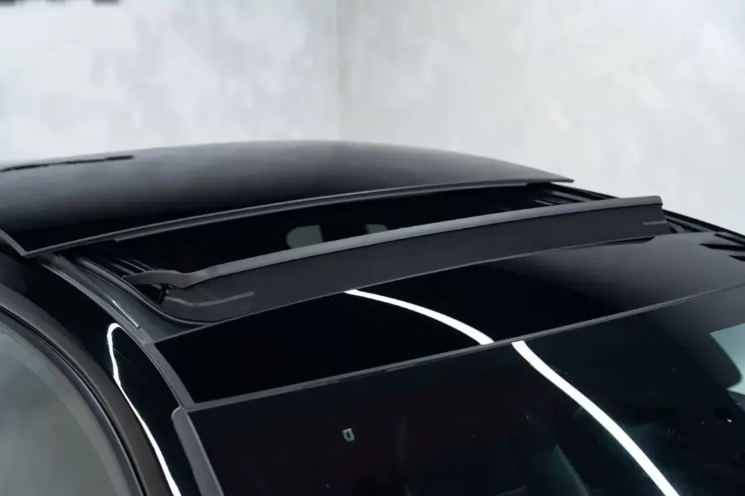 Porsche Panamera Sport Turismo 2020 - 63950 EUR, 111000 km - AUTO.MOTO.pt - 111000km - foto 7 de 53