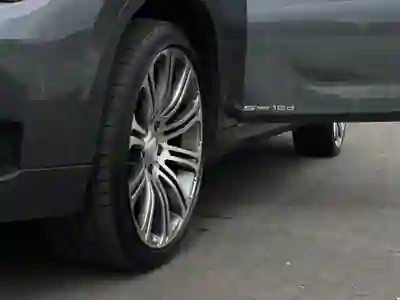 BMW X1 2014 - 13500 EUR, 208000 km - AUTO.MOTO.pt - 208000km - foto 15 de 17