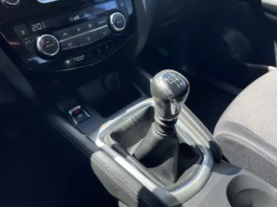 Nissan Qashqai 2015 - 13990 EUR, 144375 km - AUTO.MOTO.pt - 144375km - foto 15 de 18