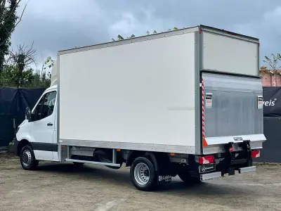 Mercedes-Benz Sprinter 515 CDI Contentor + Plataforma Elevatória 2022 - 46900 EUR, 72000 km - AUTO.MOTO.pt - 72000km - foto 7 de 30