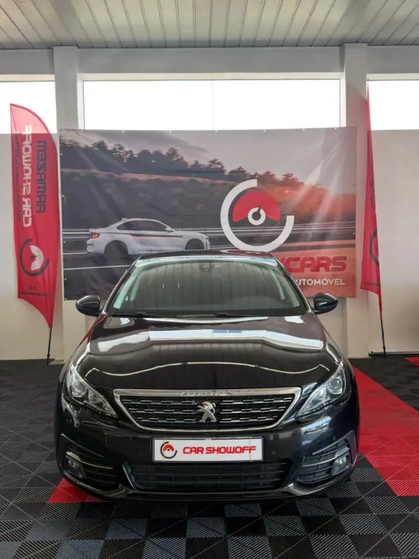 Peugeot 308 2019 - 11900 EUR, 154000 km - AUTO.MOTO.pt - 154000km - foto 2 de 8