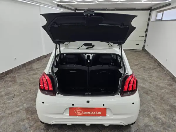 Peugeot 108 2015 - 8650 EUR, 88563 km - AUTO.MOTO.pt - 88563km - foto 25 de 53