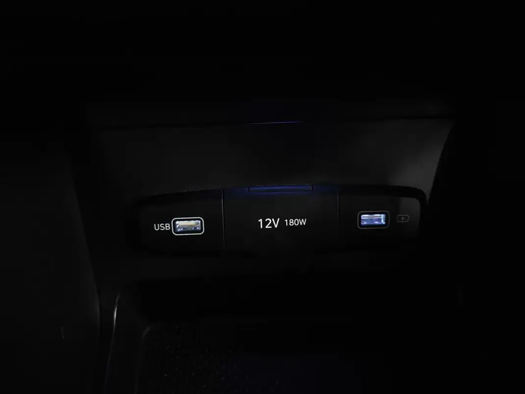 Hyundai Tucson 2023 - 27350 EUR, 19200 km - AUTO.MOTO.pt - 19200km - foto 30 de 40