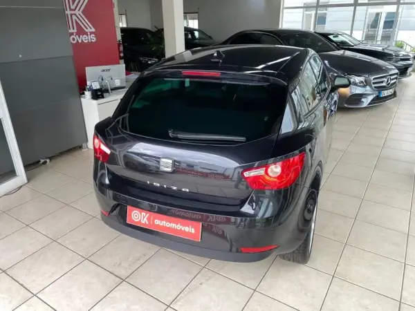 SEAT Ibiza 2011 - 7490 EUR, 134000 km - AUTO.MOTO.pt - 134000km - foto 7 de 34