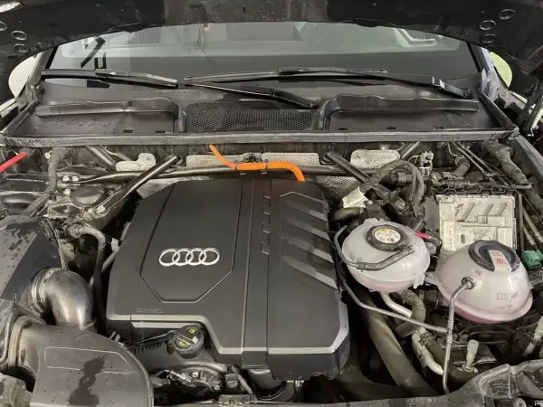 Audi Q5 Sportback 2023 - 44500 EUR, 89000 km - AUTO.MOTO.pt - 89000km - foto 46 de 47