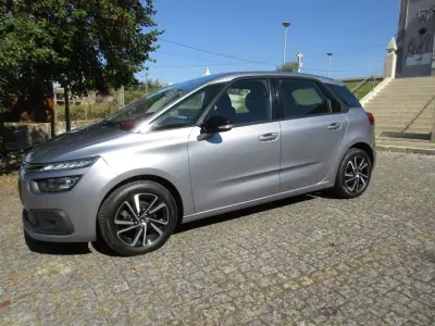 Citroën C4 Picasso 2017 - 13990 EUR, 169000 km - AUTO.MOTO.pt - 169000km - foto 4 de 45