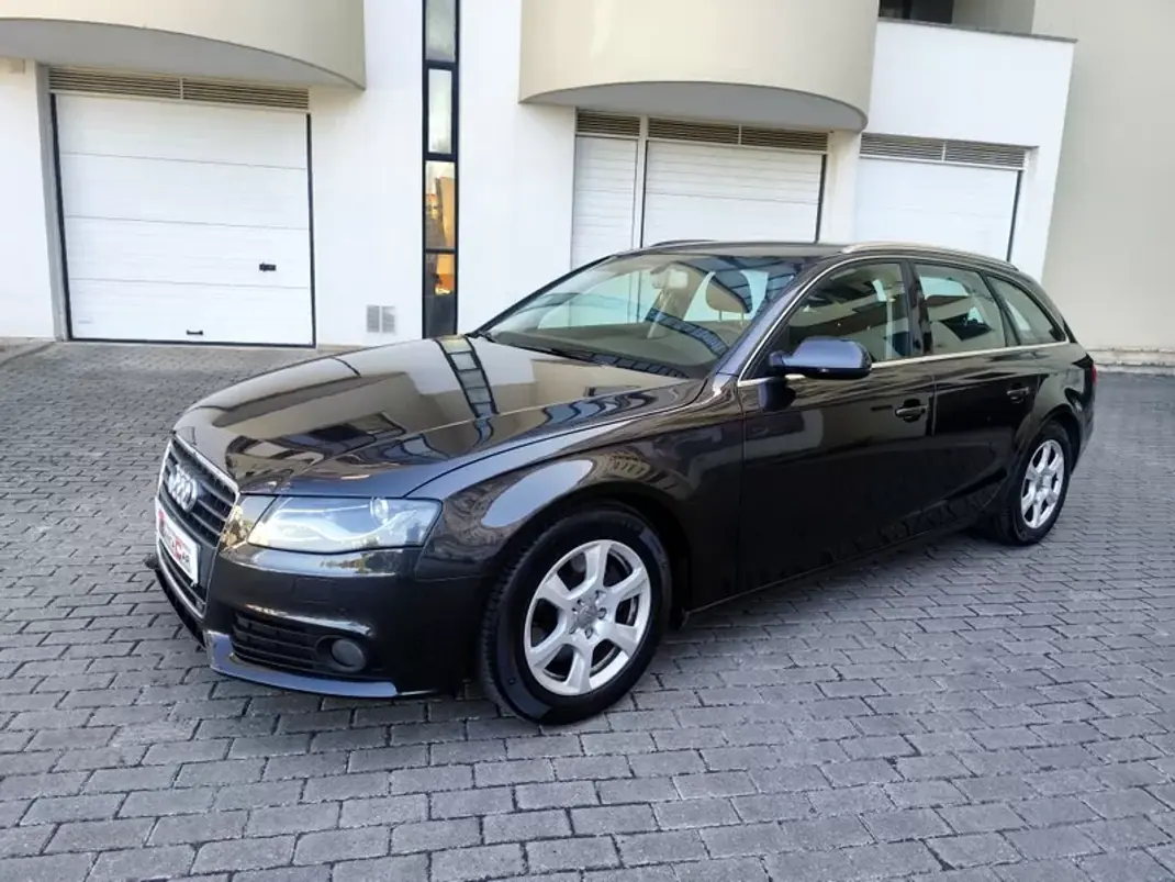 Audi A4 Avant 2010 - 10980 EUR, 243000 km - 243000km - foto 3 de 33
