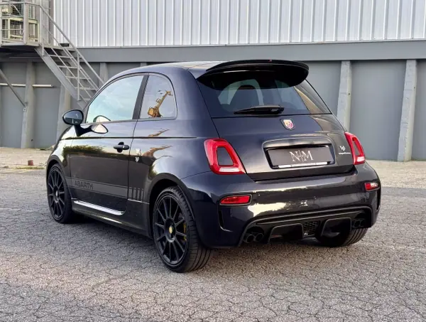 Abarth 595 2018 - 22500 EUR, 86000 km - AUTO.MOTO.pt - 86000km - foto 4 de 31