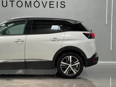 Peugeot 3008 2019 - 17490 EUR, 92000 km - AUTO.MOTO.pt - 92000km - foto 12 de 22