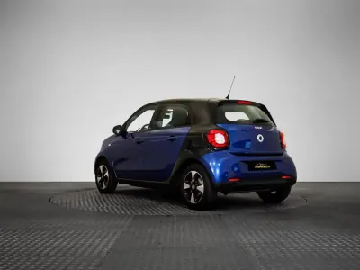 Smart ForFour 2018 - 12450 EUR, 61298 km - 61298km - foto 6 de 16