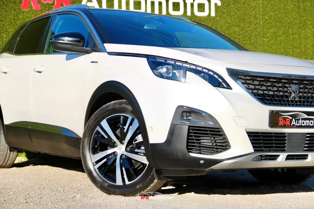 Peugeot 3008 2017 - 21500 EUR, 110000 km - AUTO.MOTO.pt - 110000km - foto 7 de 34