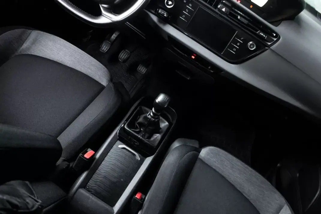 Citroën C4 Picasso 2018 - 9900 EUR, 296322 km - AUTO.MOTO.pt - 296322km - foto 29 de 30