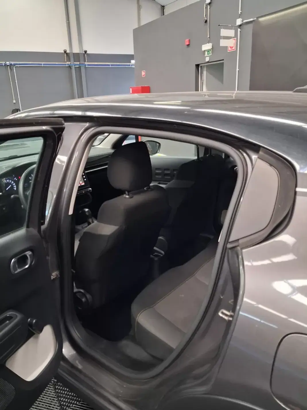 Citroën C3 2019 - 11790 EUR, 64158 km - AUTO.MOTO.pt - 64158km - foto 12 de 13