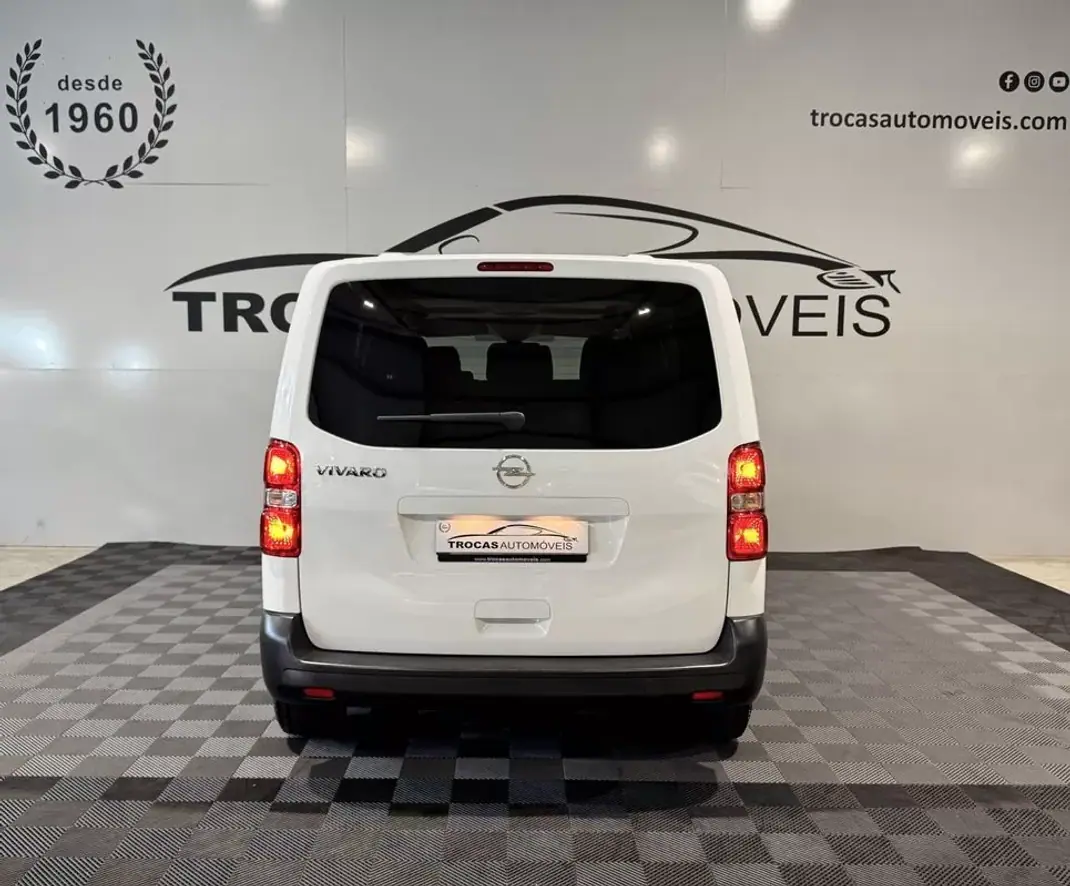 Opel Vivaro 2022 - 32900 EUR, 20415 km - 20415km - foto 4 de 50