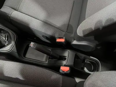 Citroën C3 2019 - 10900 EUR, 106542 km - AUTO.MOTO.pt - 106542km - foto 14 de 21