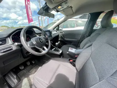 Renault Captur 2020 - 15750 EUR, 92616 km - AUTO.MOTO.pt - 92616km - foto 12 de 27