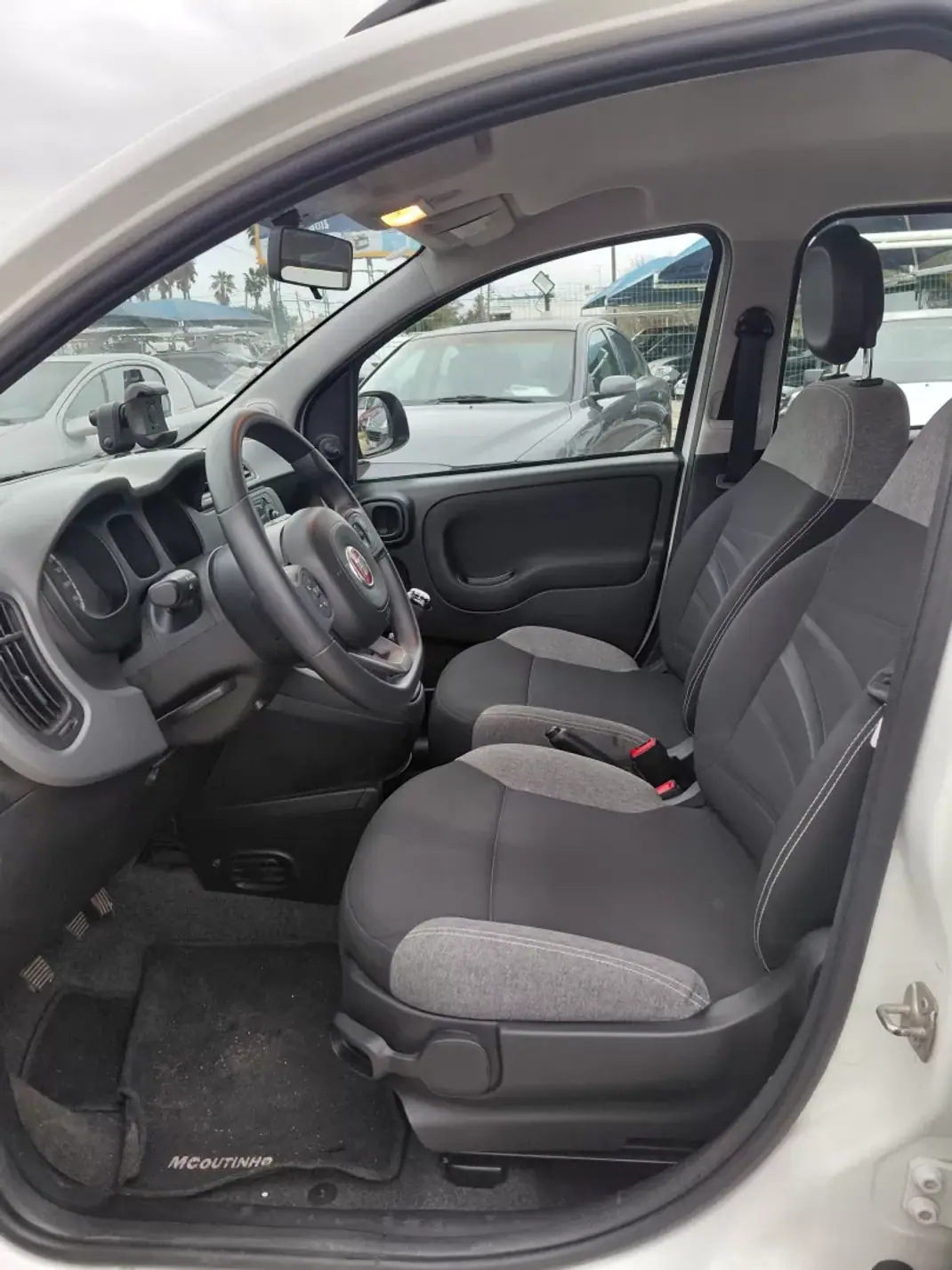 Fiat Panda 2022 - 10900 EUR, 70000 km - AUTO.MOTO.pt - 70000km - foto 12 de 12